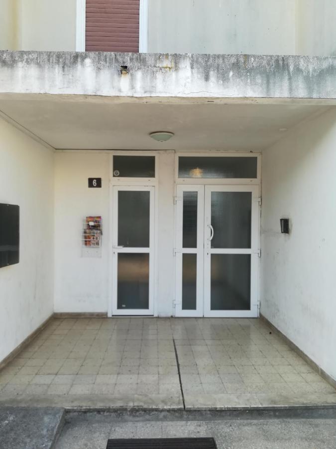 Ryanair'S Urban Flat In Zadar-Kolovare Beach Exterior foto