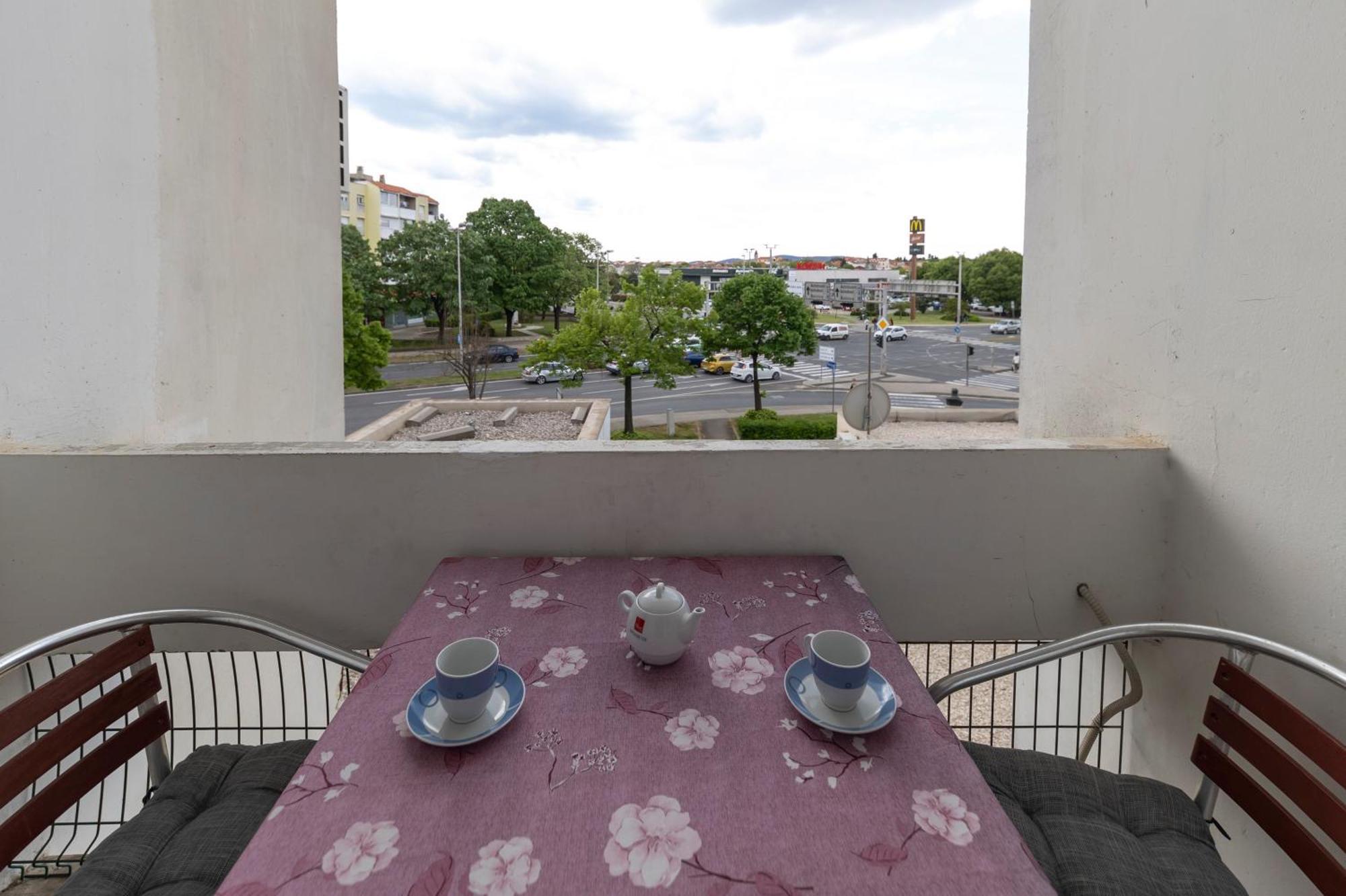 Ryanair'S Urban Flat In Zadar-Kolovare Beach Exterior foto